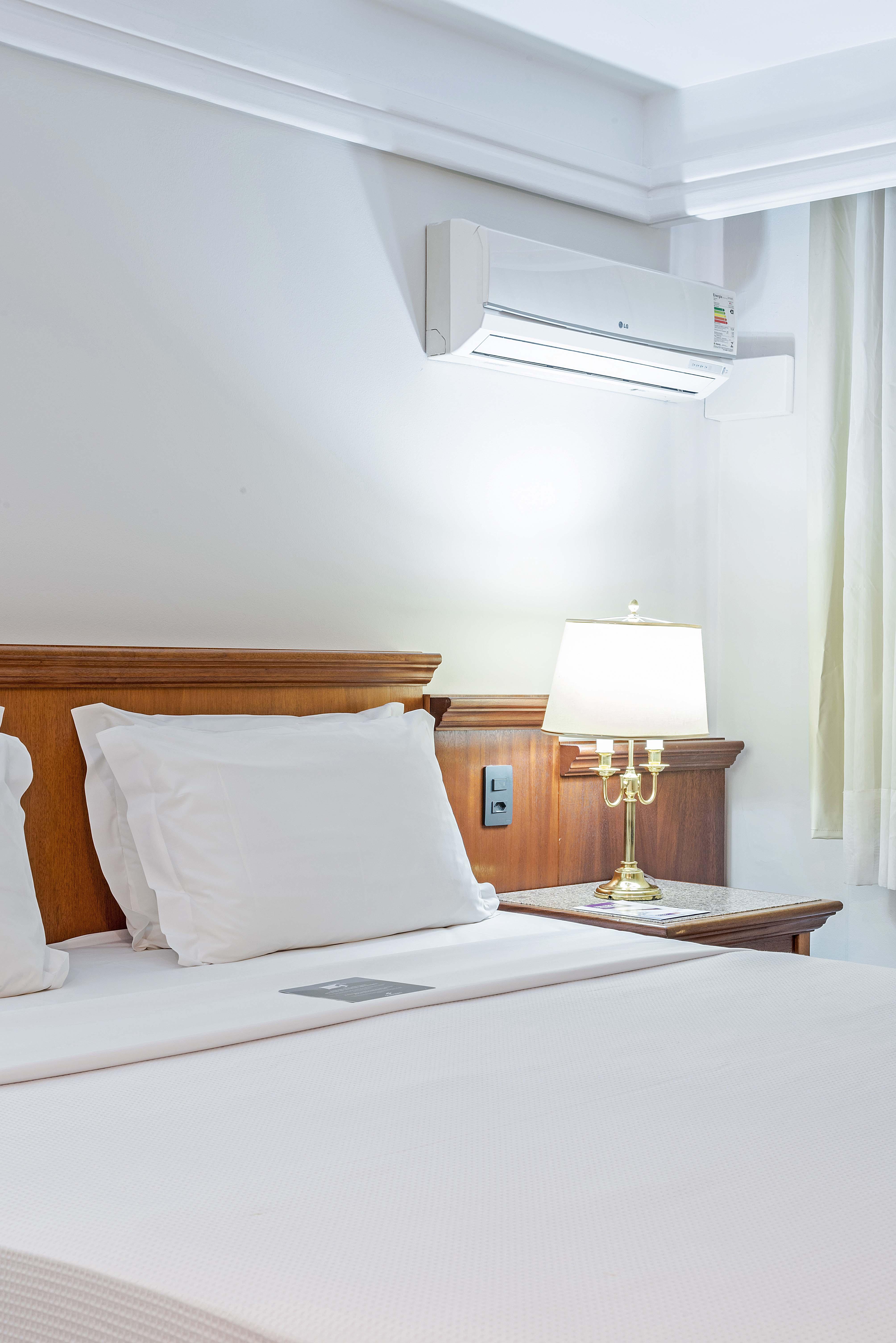 Rede Andrade Braz Hotel Curitiba Luaran gambar